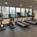 Central Stay Studio Apartment Near Cleveland And Abu Dhabi Mall