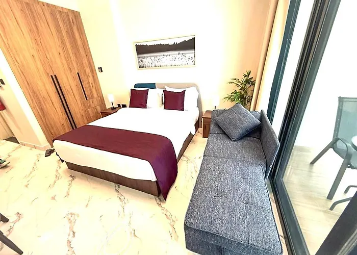 Central Stay Studio Apartment Near Cleveland And Abu Dhabi Mall